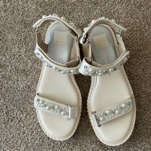 Dolce vita Debra Pearl platform sandals. Never worn, like new